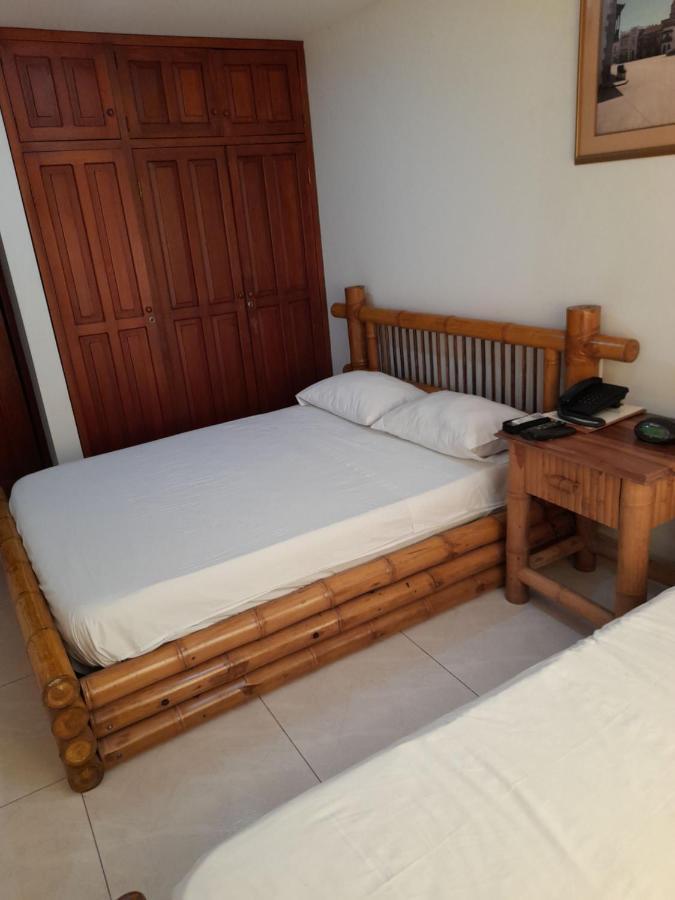 Hotel Cartagena Airport Buitenkant foto