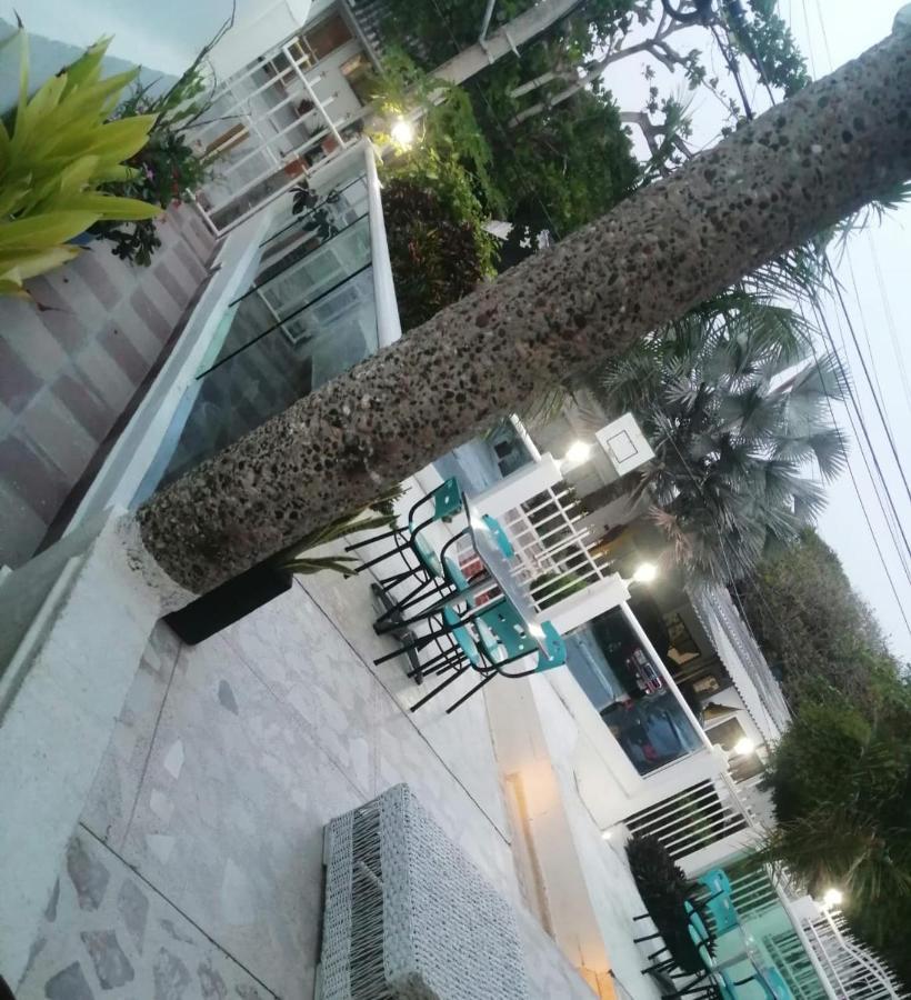 Hotel Cartagena Airport Buitenkant foto